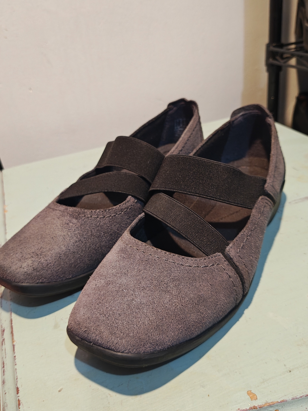 Clarks Haydn Juniper Gray Suede Flats